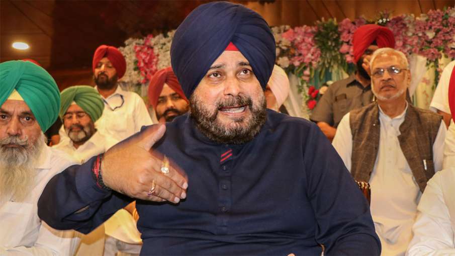 मान पर सिद्धू का हमला, कहा- रबर का गुड्डा पंजाब का मुख्यमंत्री बन गया है