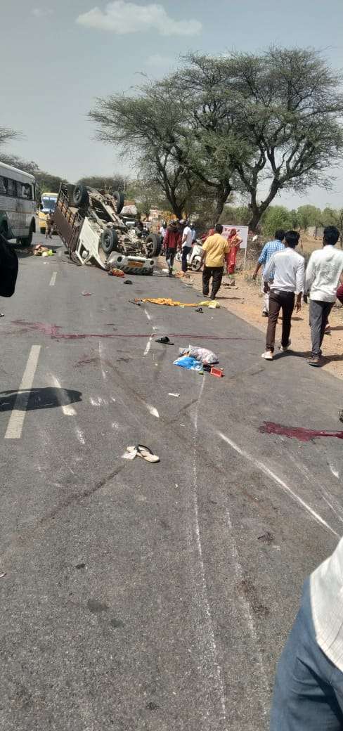 देर शाम हुआ 10 शवों का अंतिम संस्कार